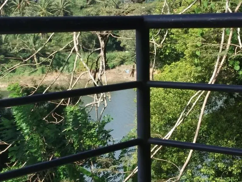 Mefree Kandy Villa Sirimalwatta